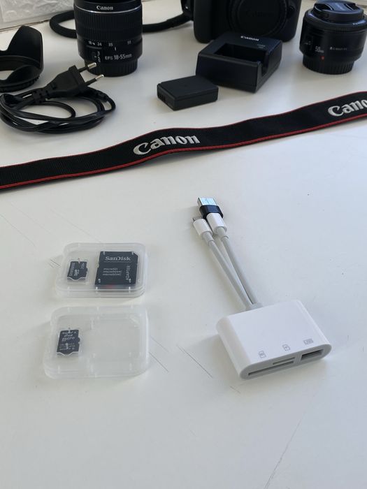 Canon 2000d com 2 lentes