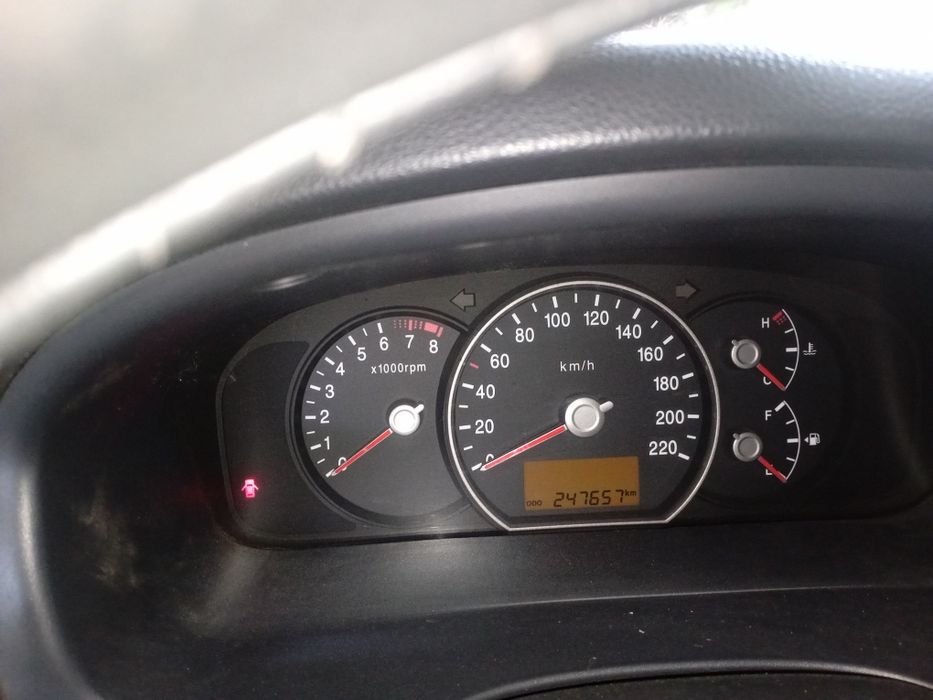 Продам автo Kia Carens 2008 года газ/бензин ,комфортний симейний автомобиль