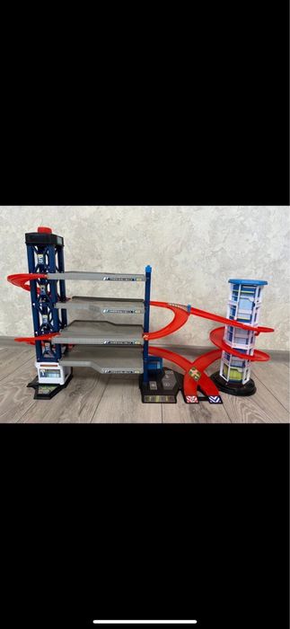 Детская парковка , гараж , паркинг