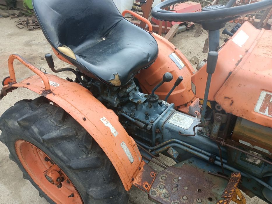 Kubota 4x4 motor de 3 cilindros