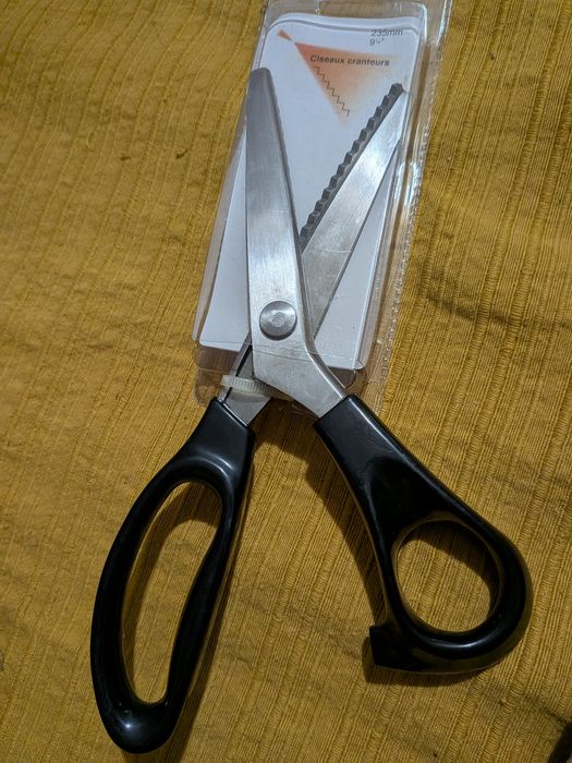 Tesoura de costura Zig zag