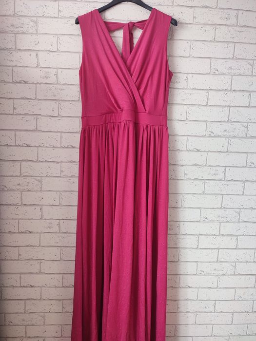 Piękna brokatowa sukienka