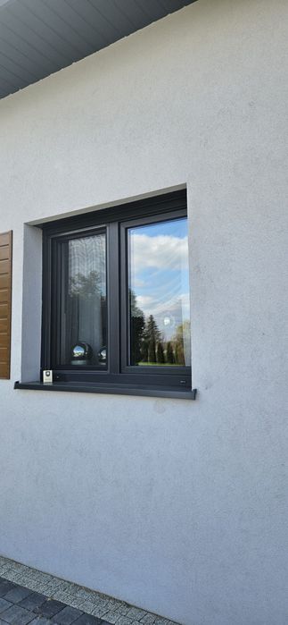 Moskitiera drzwiowa zawiasowa