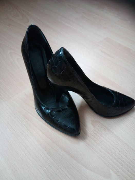 50. NESSI pantofle/szpilki/czółenka damskie rozmiar 36