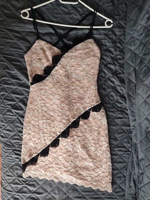 Sukienka koronkowa na ramiączka Topshop XS