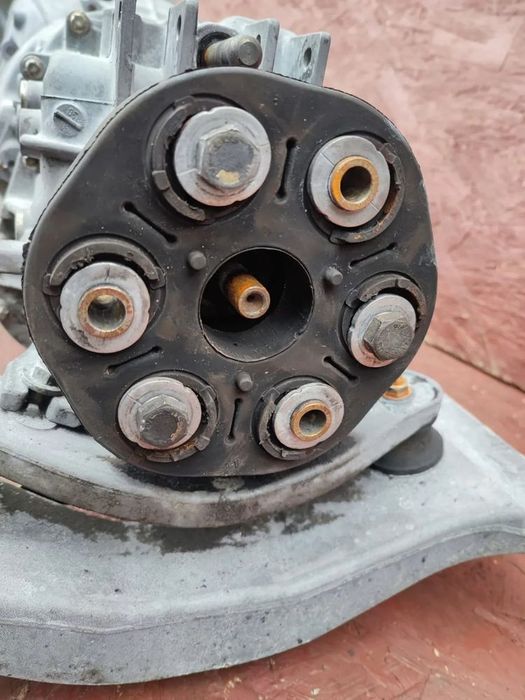 bmw e39 / e46  oryginalna manualna 5-cio  biegowa skrzynia zf na dużą