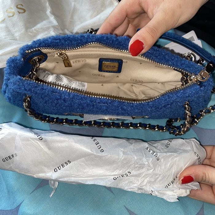 Mala Guess nova em folha