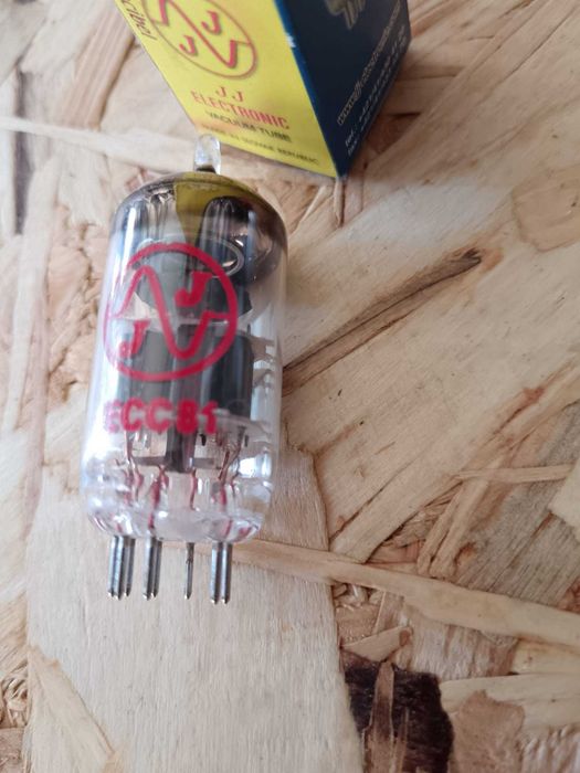 JJ Electronics ECC81/12AT7 tube