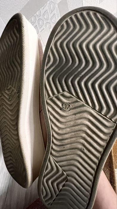 Натуральні туфлі