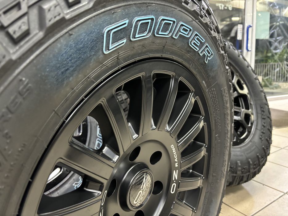 Felgi OZ Rally Raid z oponami Cooper 265/70R17 ST Maxx Hilux Ranger