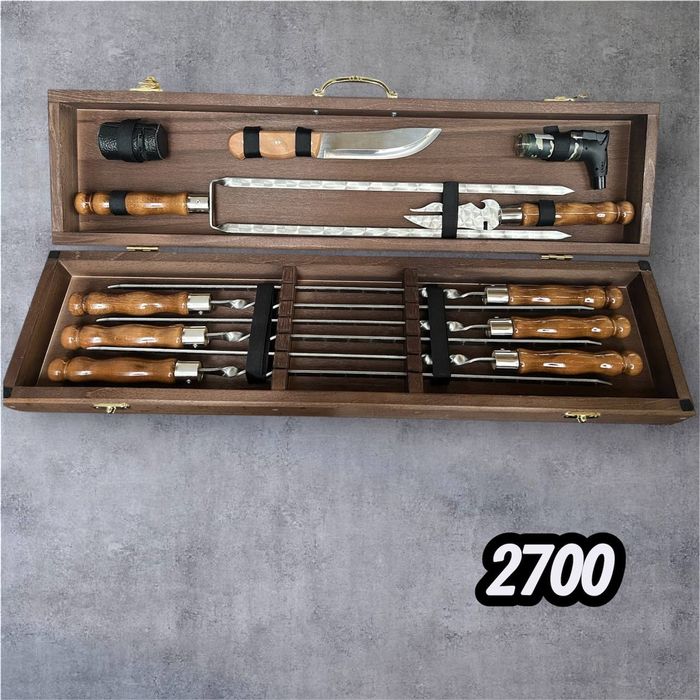 Подарунковий набір шампурів.