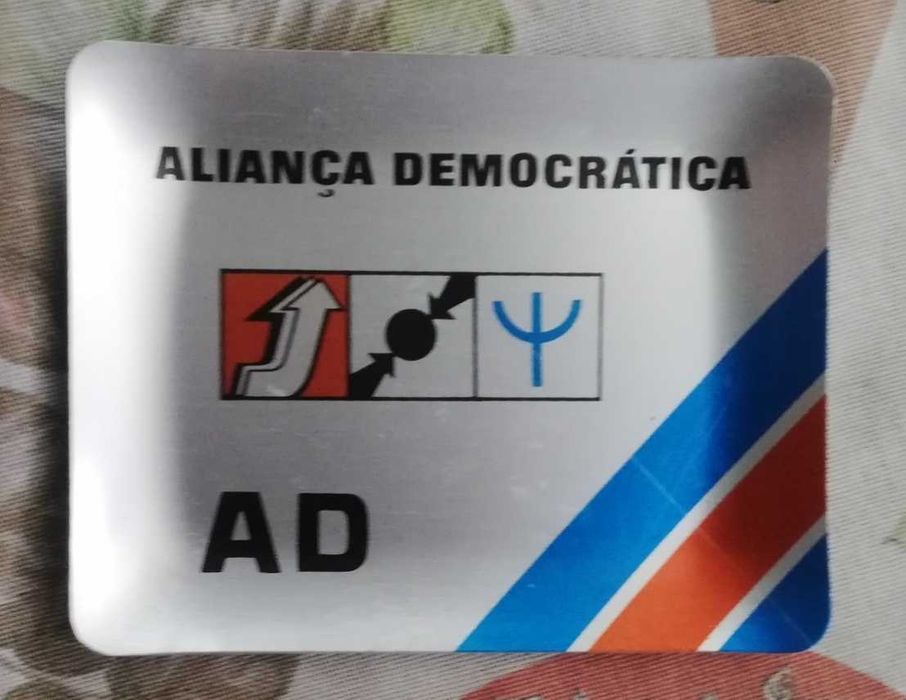 Cinzeiro bandeja do AD do Sá Carneiro