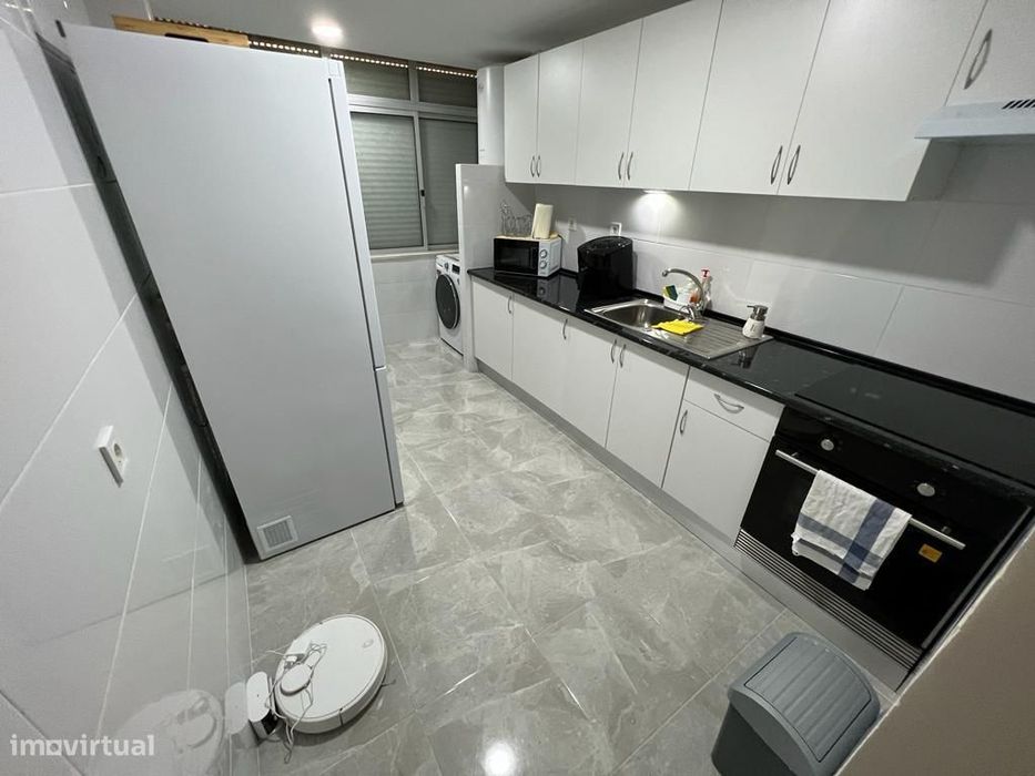 Apartamento T2 remodelado Lavradio ( FF/FM )