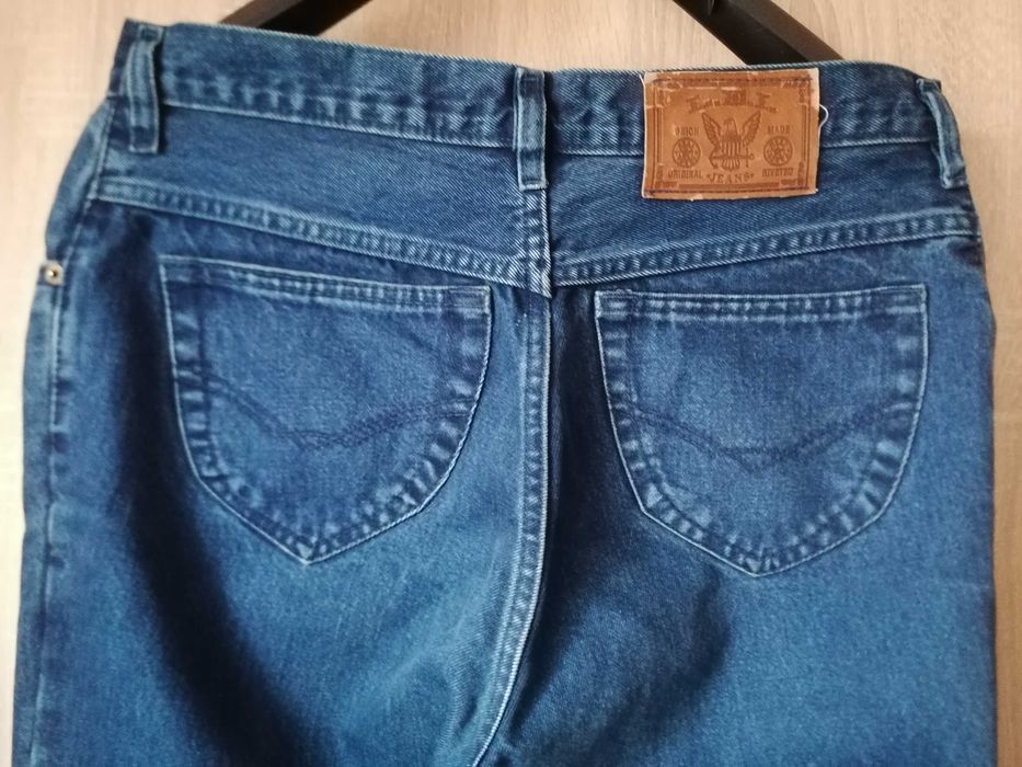Spodnie dżinsowe damskie. Jeans L.E.I.