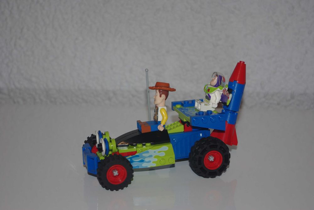LEGO Toy Story 7590 - Chudy i Buzz na ratunek kompletne