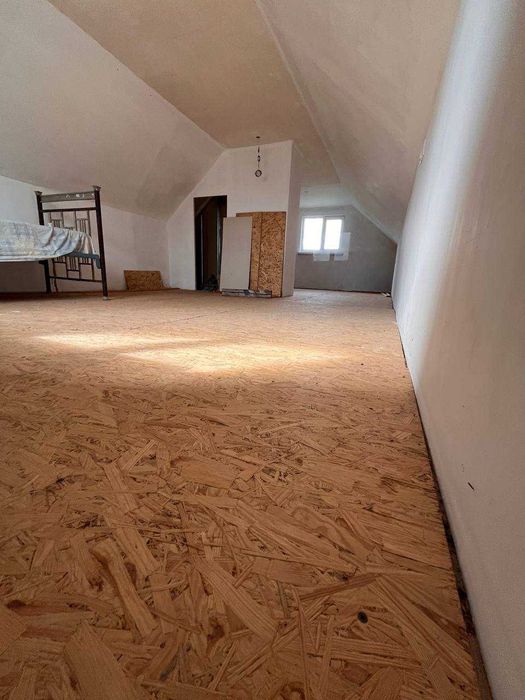 Продам будинок у затишному місці з власним садом