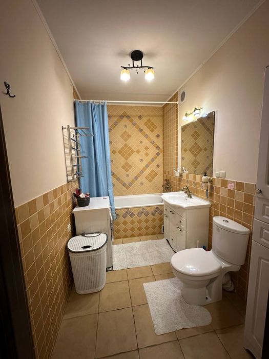 Продам евродвушку Центр Сертификат Євідновлення