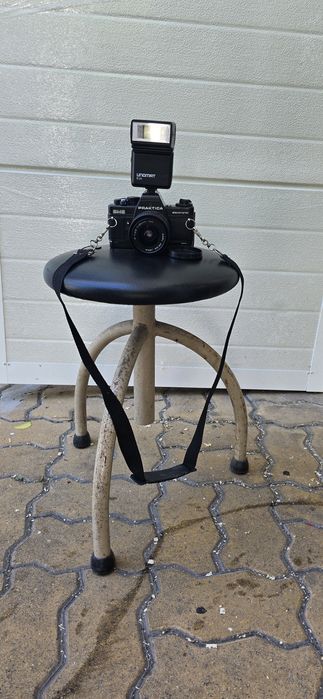 Retro video and photo camera64584258718721124