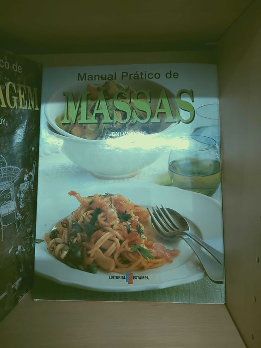 Manual prático de cozinha vegetariana (+ outros tirulos da mesma col.)