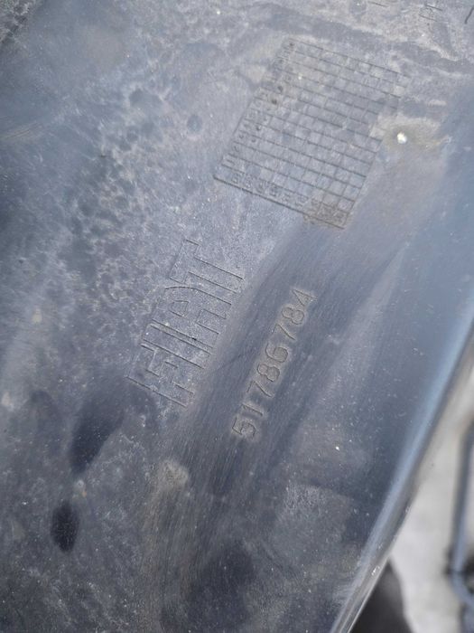 FIAT 500 komplet dwóch nadkoli przednich lewe + prawe
