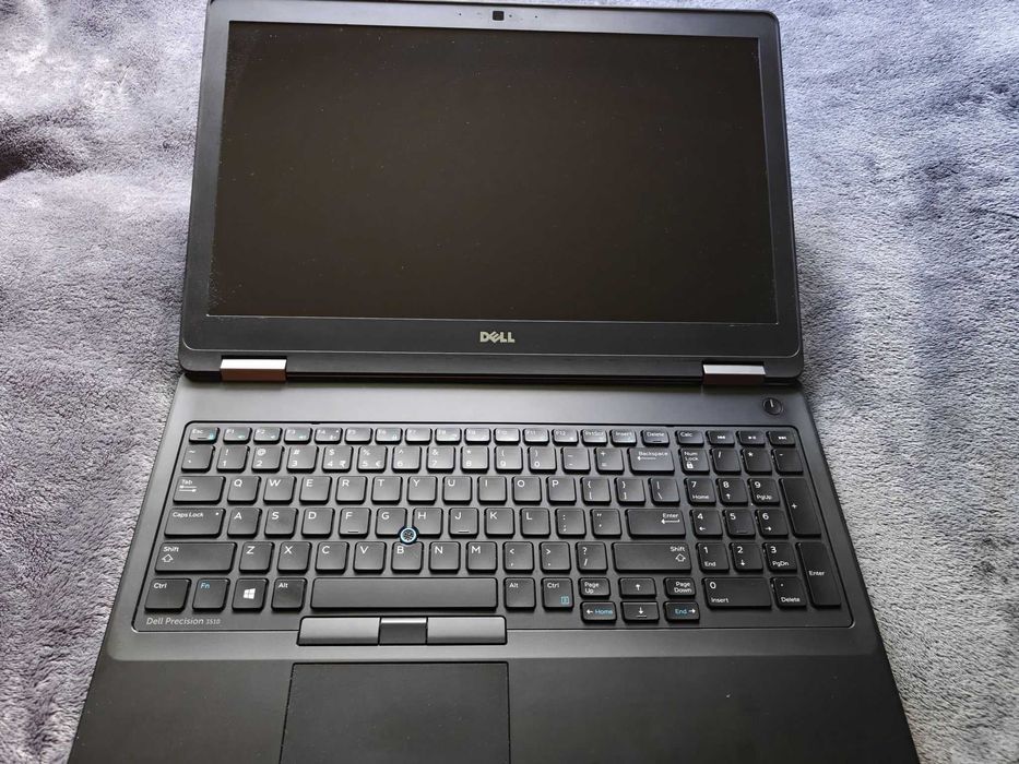 Dell Precision 3510 -i7 vPro-8/256Gb