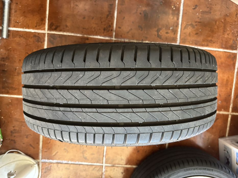 Pneus e Jantes em bom estado