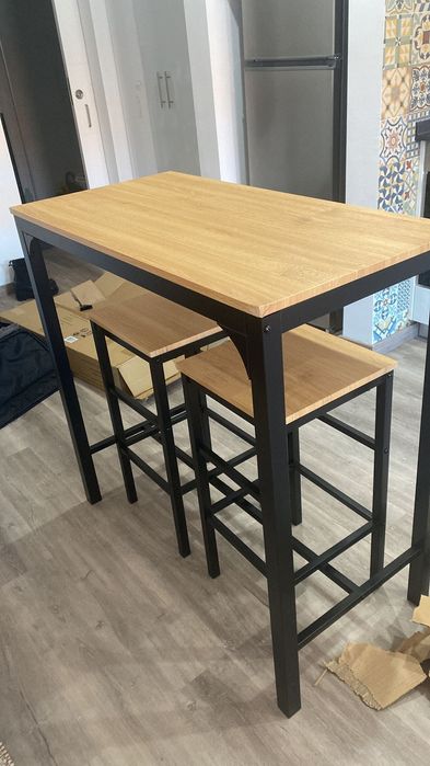 Conjunto de Bar mesa + 2 cadeiras
