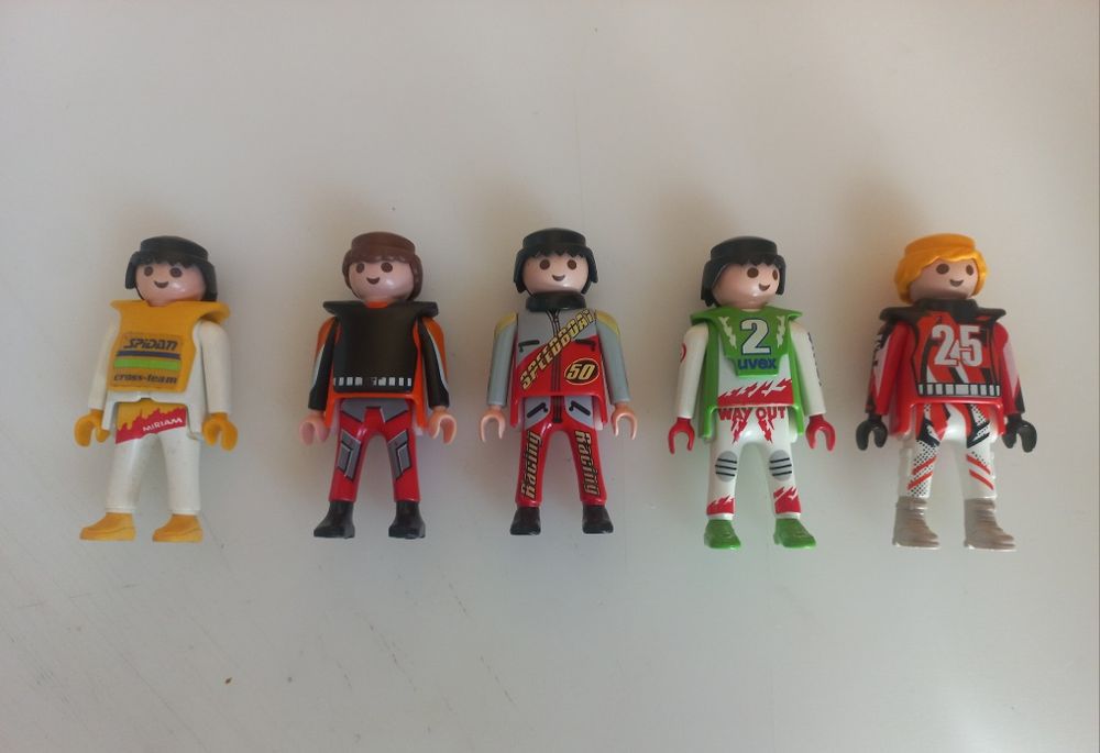 Bonecos Playmobil