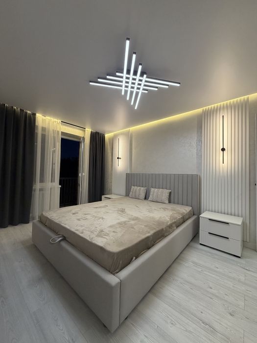 Перша Здача! 2 кімнатна з роздільними кімнатами вул. Небесної Сотні