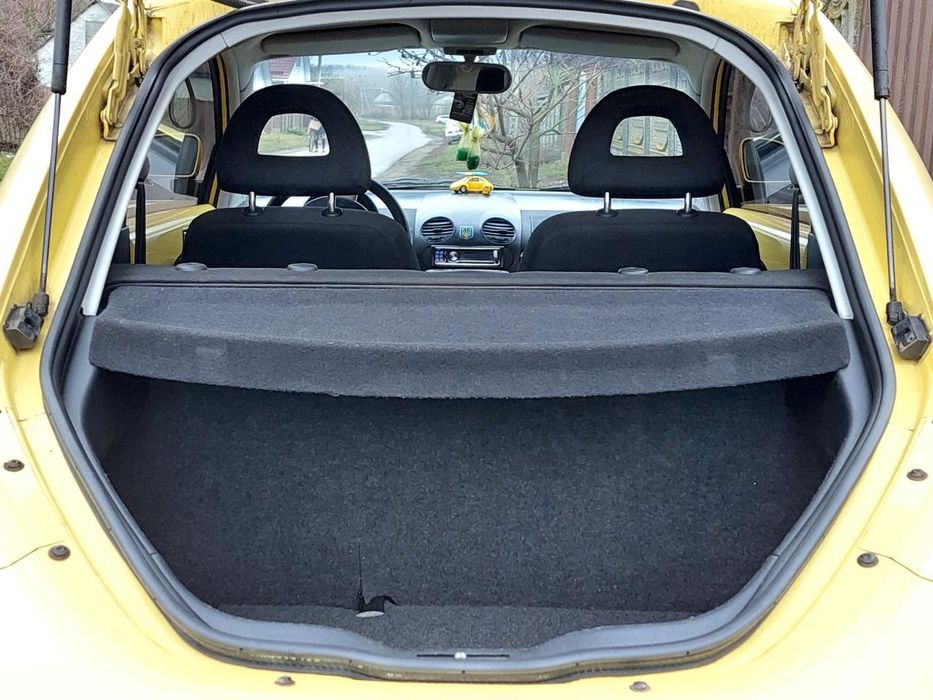 Volkswagen New Beetle Жжжжук :)