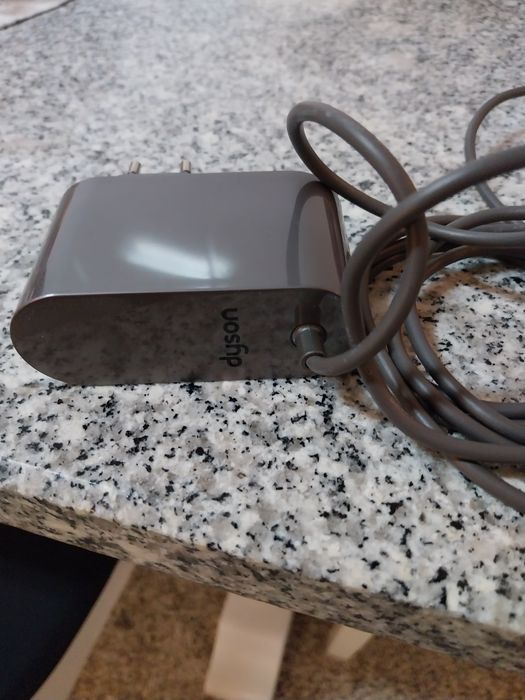 Carregador Dyson V8 Absolute