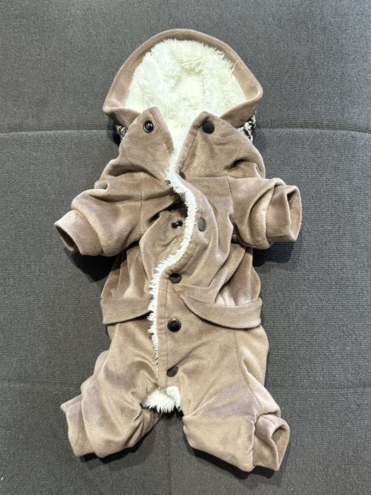 Собачий одяг та аксесуари( комбінезон , жилетка, догляд для ротової )