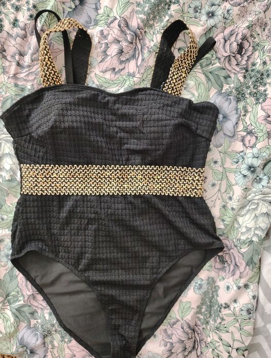 Купальник жатка сдельный большого размера XXXL с золотыми бретелями