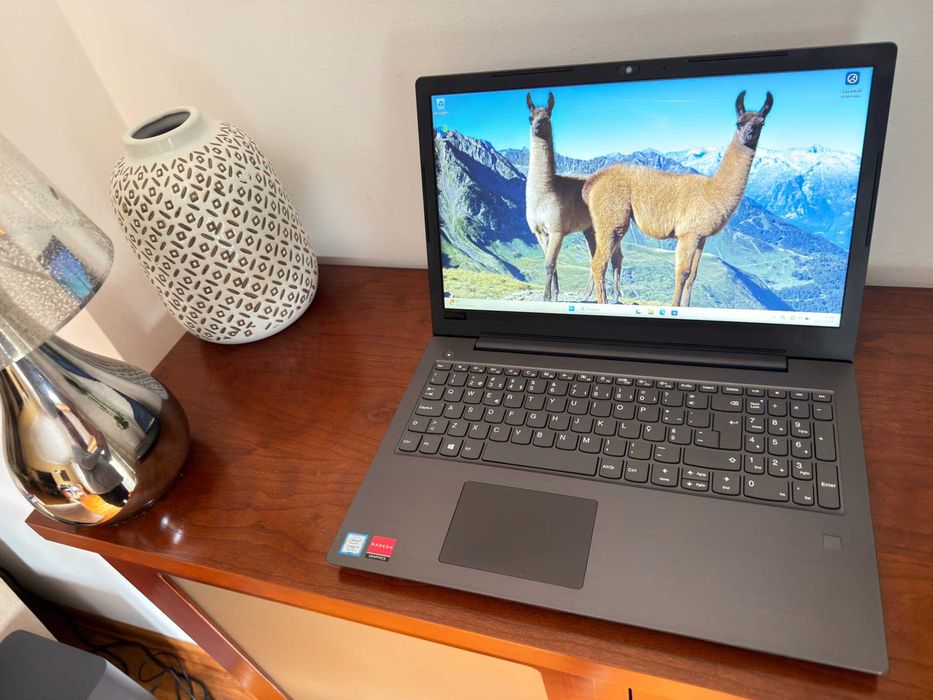 Lenovo V330|15.6"FullHD|i7-8550 Quad Core|20G Ram|Ssd 512G|Radeon 2Gb|