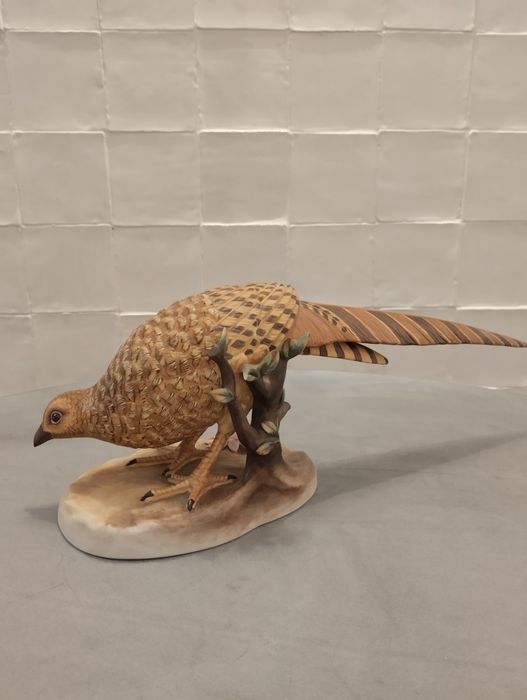 Esculturas de Faisão Macho e Faisão Fêmea Pássaros - Vista Alegre