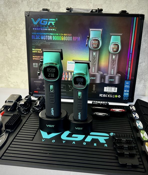 Професійний комбо-набір VGR Professional Barber Set Green (V-885-S2)