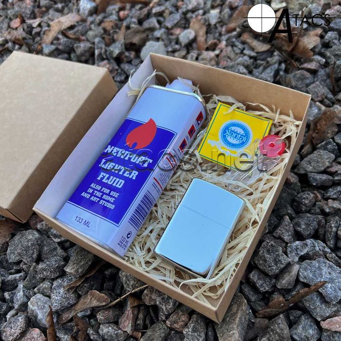 Подарочный набор с бензиновой зажигалкой (разные варианты )