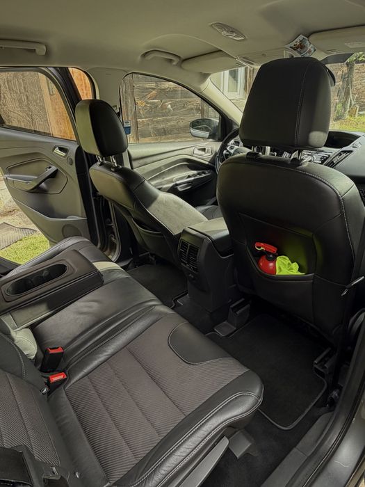 Sprzedam ford kuga rok 2013.