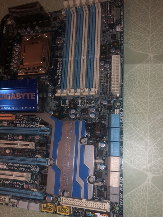 Placa principal gigabyte GA-EX58-UD5
