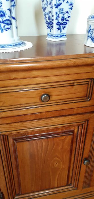 Móvel cerejeira Aparador Louceiro