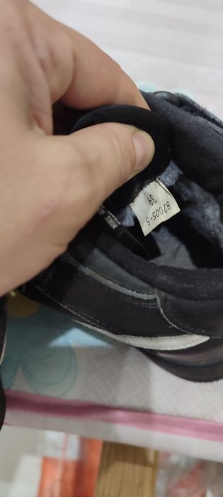 Продам взуття 39 розмір