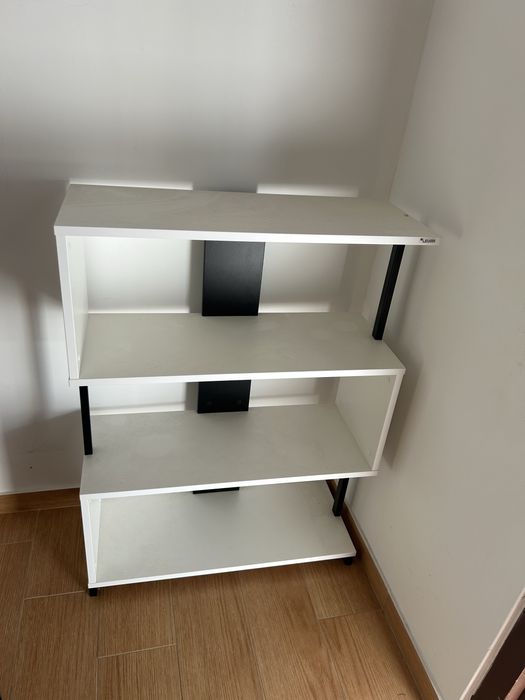 Móvel para entrada / estante branca