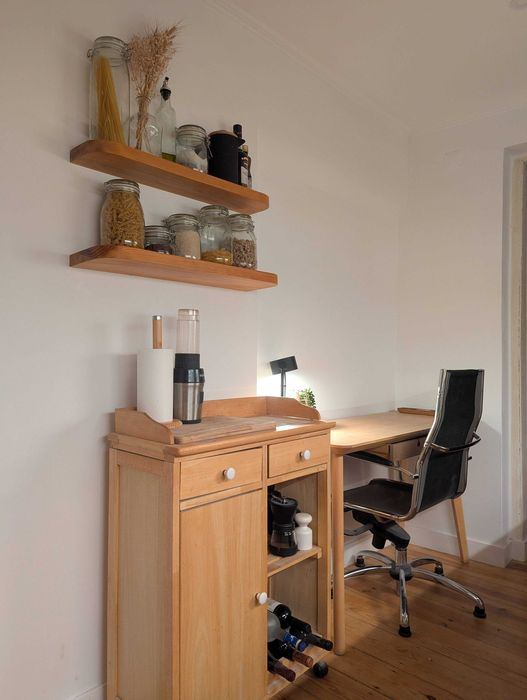IKEA Lisabo Secretária / Mesa MRP €169  + cabelo de escritório grátis