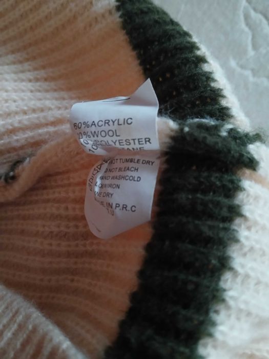 Best Live ciepła Sukienka z dzianiny r,48/50  akryl i welna,jak nowa