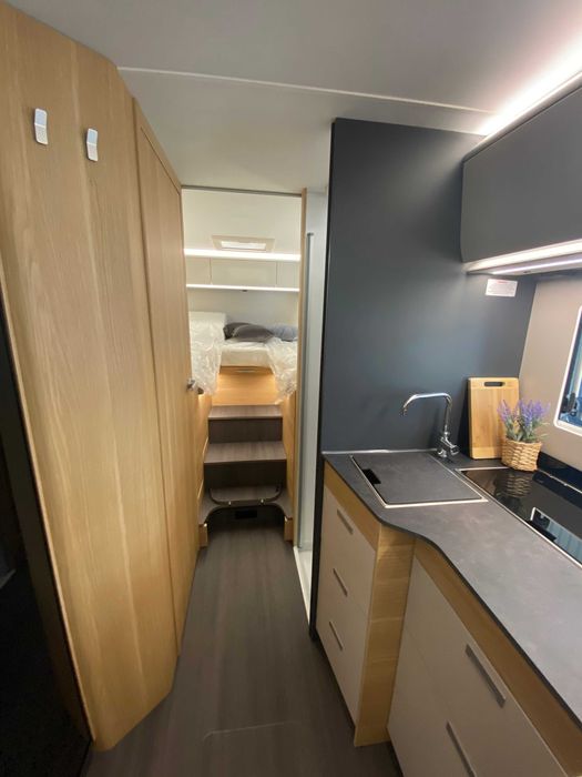 Wynajem kampera Adria półintegra