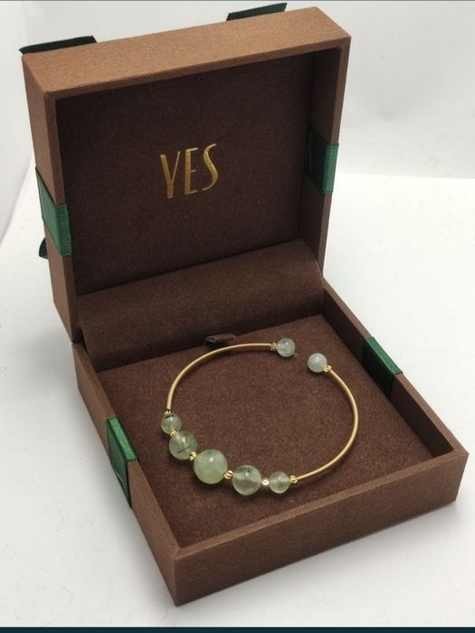 Bransoletka pozłacana z zielonym jadeitem