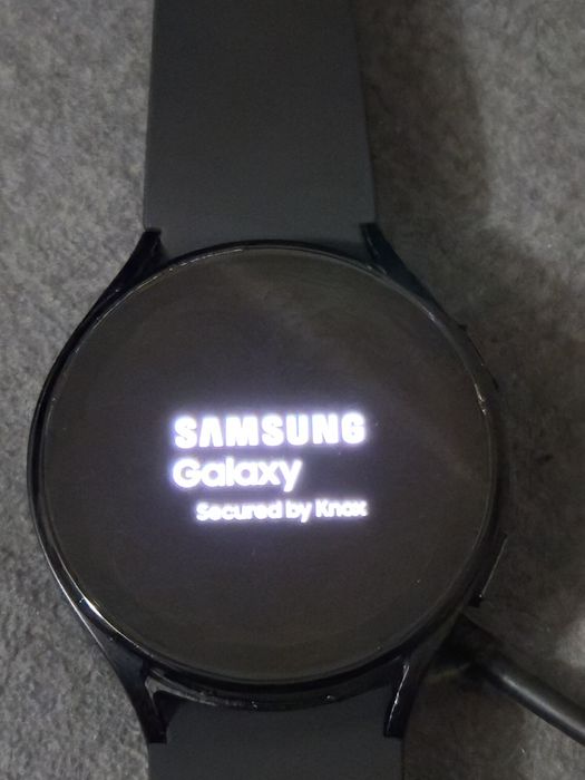 Samsung galaxy watch 5 .. 44mm