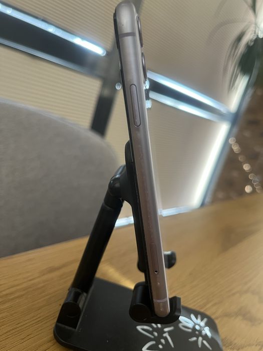 Продам iPhone 11 64 gb