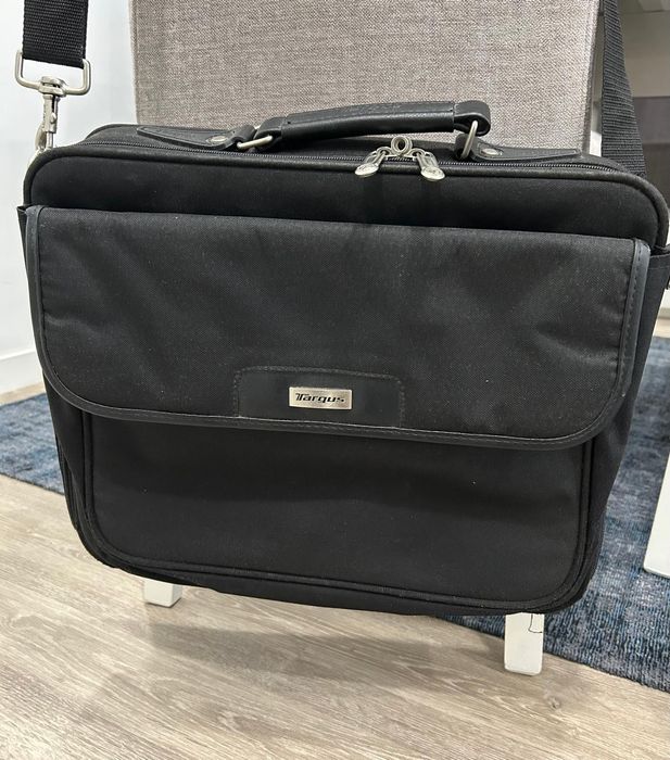 Targus Laptop Bag434318827921745921