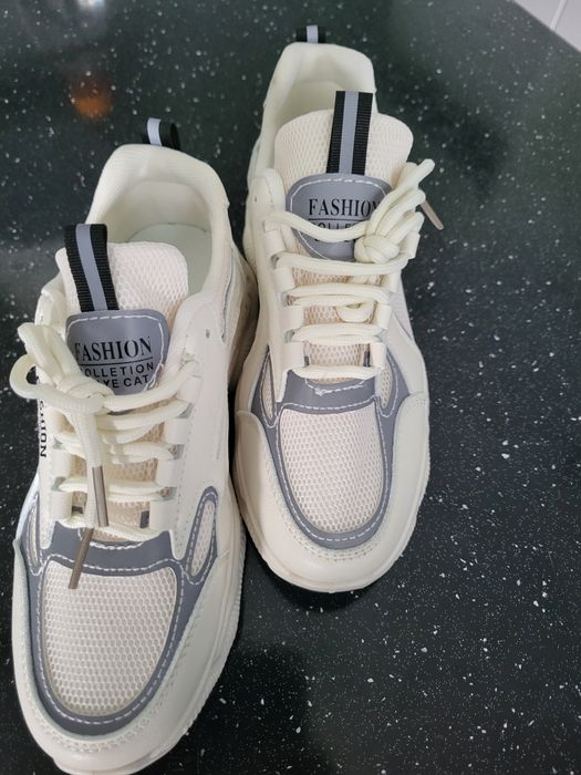 Nowe sneakersy damskie Fashion